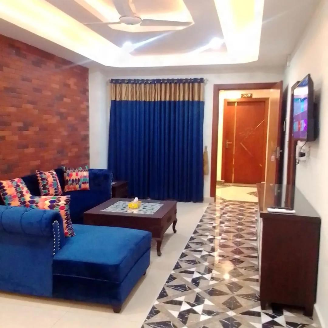 Royal Galaxy Hotel & Residence - Near Islamabad International Airport & Motorway Extérieur photo