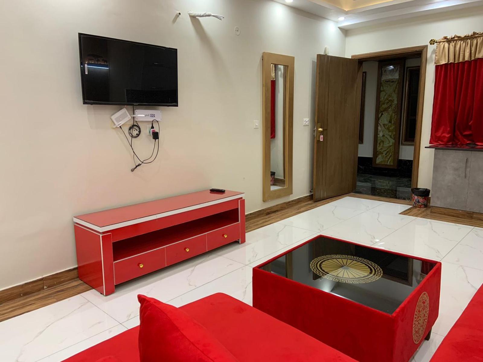 Royal Galaxy Hotel & Residence - Near Islamabad International Airport & Motorway Extérieur photo