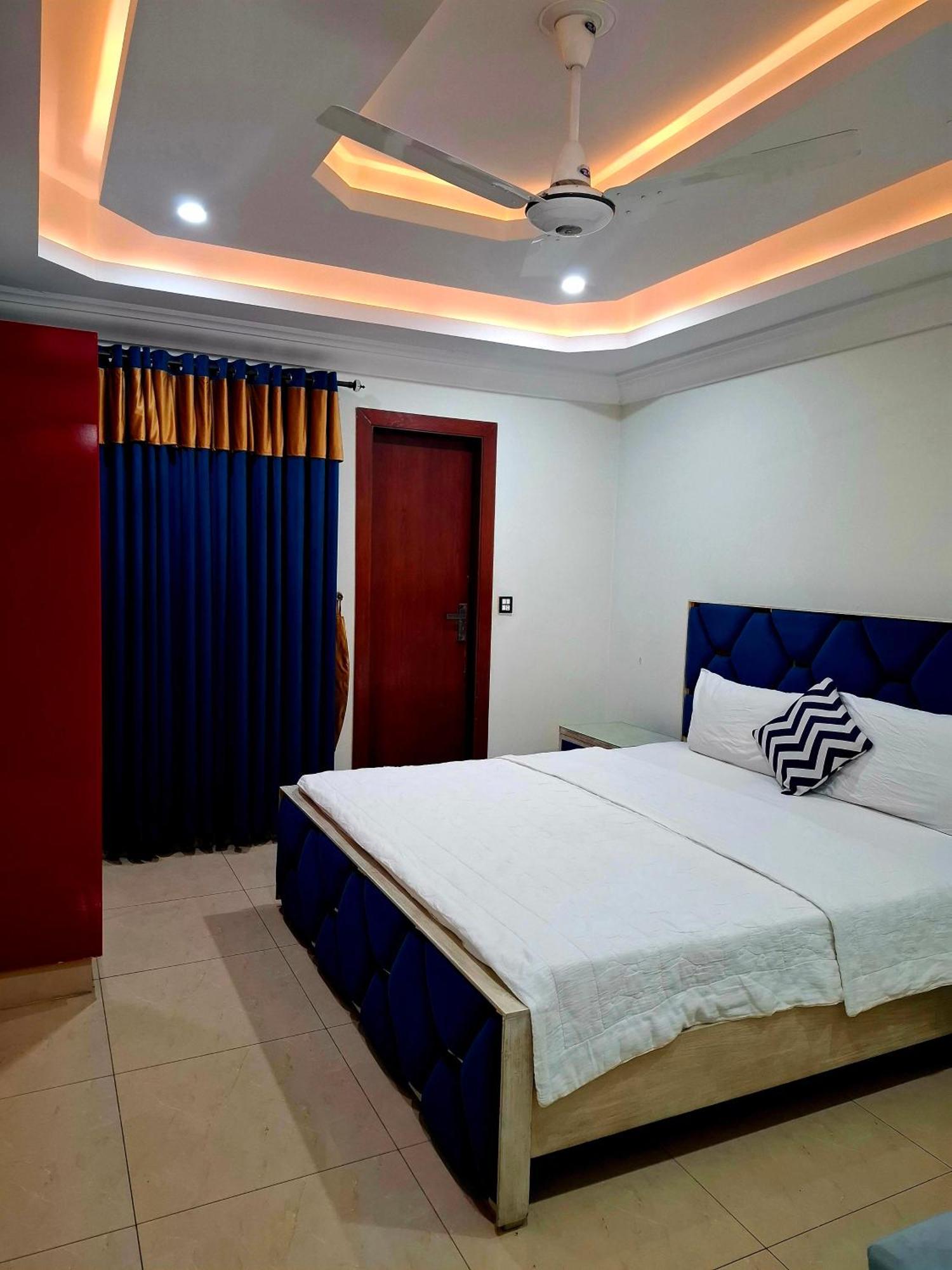 Royal Galaxy Hotel & Residence - Near Islamabad International Airport & Motorway Extérieur photo