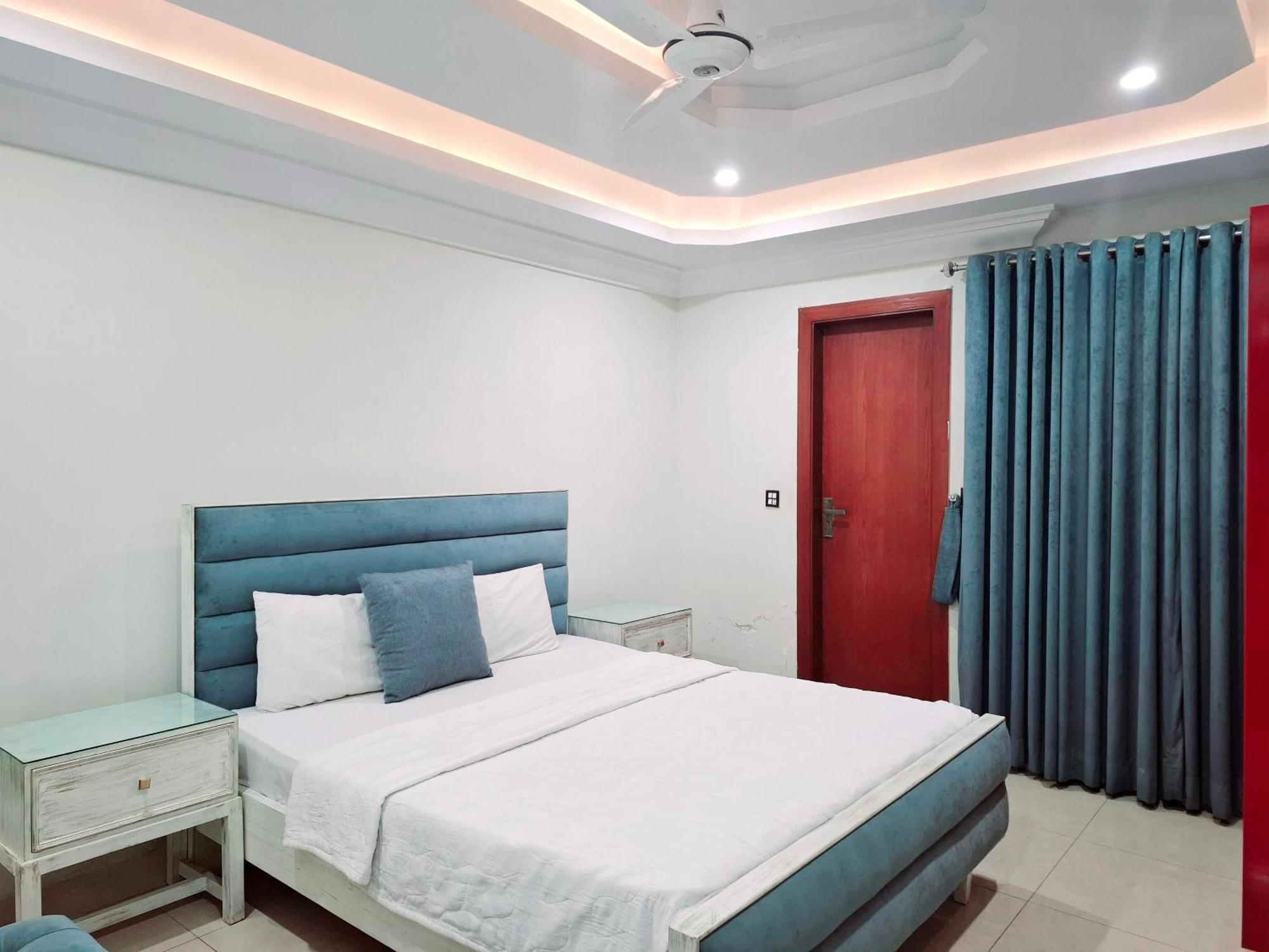 Royal Galaxy Hotel & Residence - Near Islamabad International Airport & Motorway Extérieur photo